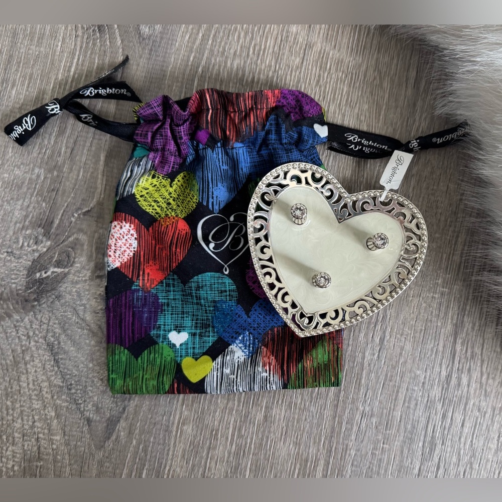 💍💓BRIGHTON Lacie Daisy 3 Ring Holder